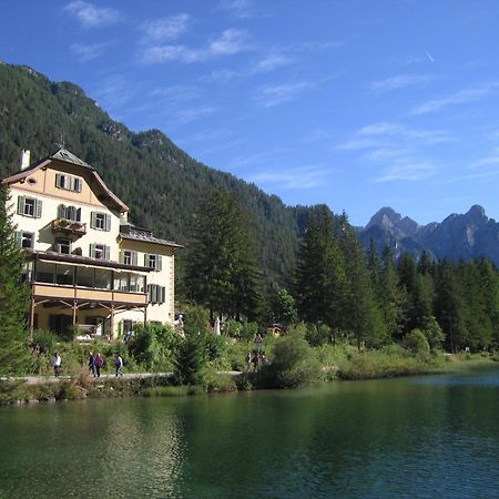 Hotel Baur Am See 도비아코 외부 사진