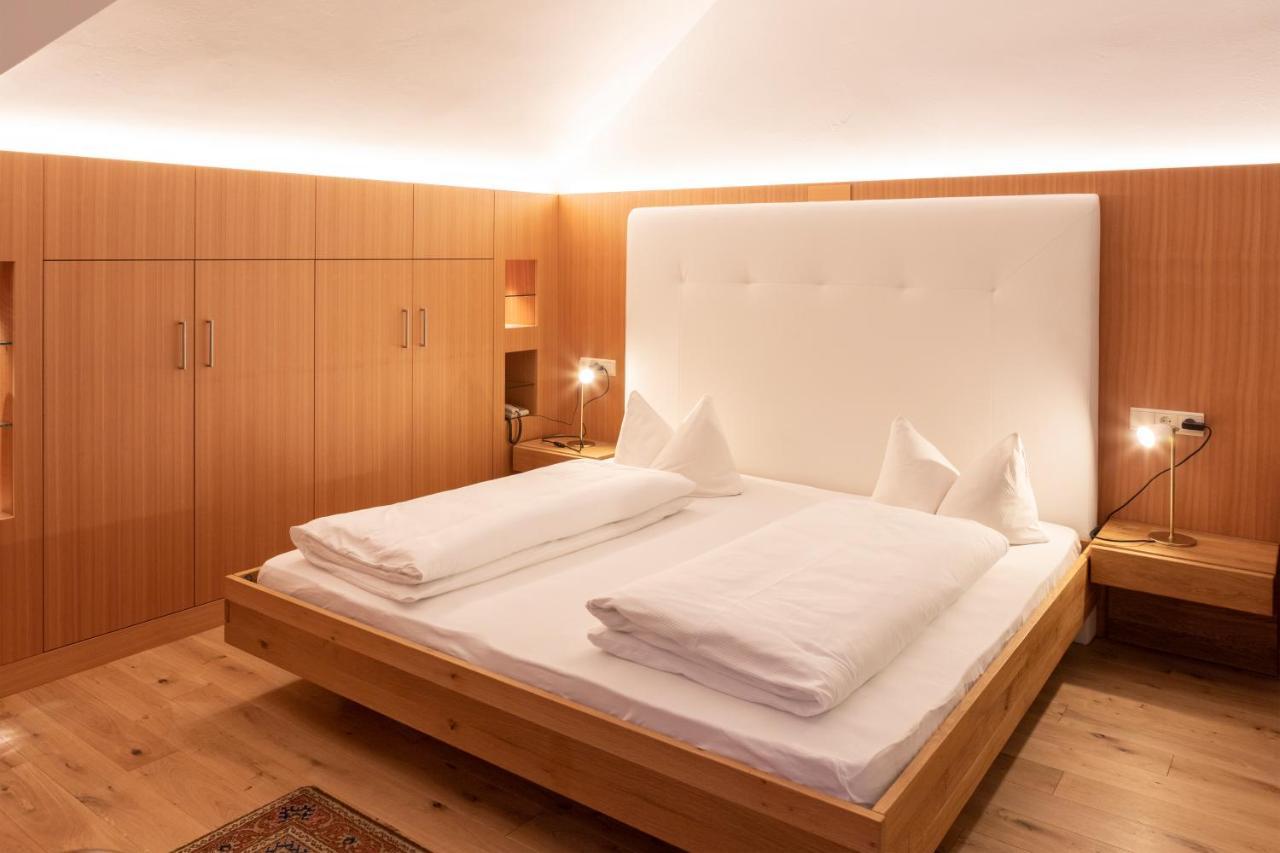 Hotel Baur Am See 도비아코 외부 사진